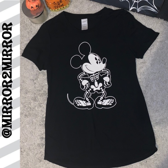 Disney Tops - 💀Disney’s Women’s Skeleton Mickey Mouse shirt